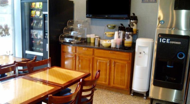 Paramount Inn Floral Park Εξωτερικό φωτογραφία