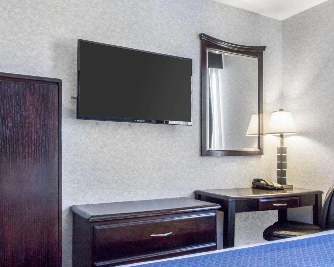 Paramount Inn Floral Park Εξωτερικό φωτογραφία